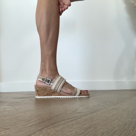 Women’s Abella True Comfort Size 10 Beige & Cream Heeled Sandals - Picture 5 of 6